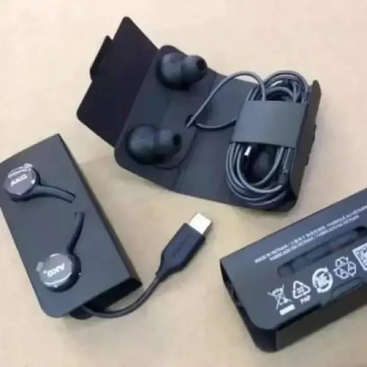 Handsfree | AKG | AUX 3.5mm